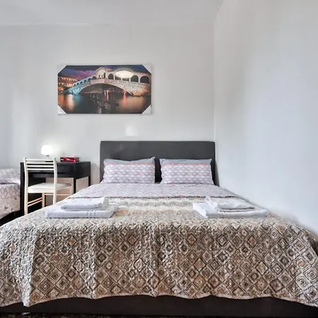 Vendégház Cozy & *