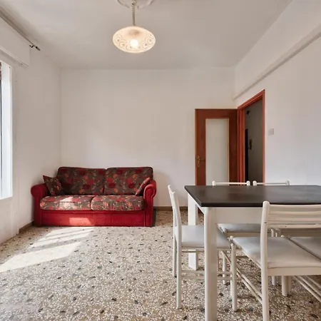 Гостевой дом Cozy & *