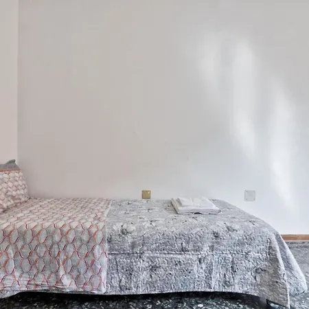 Cozy & Πανσιόν Μαργκέρα